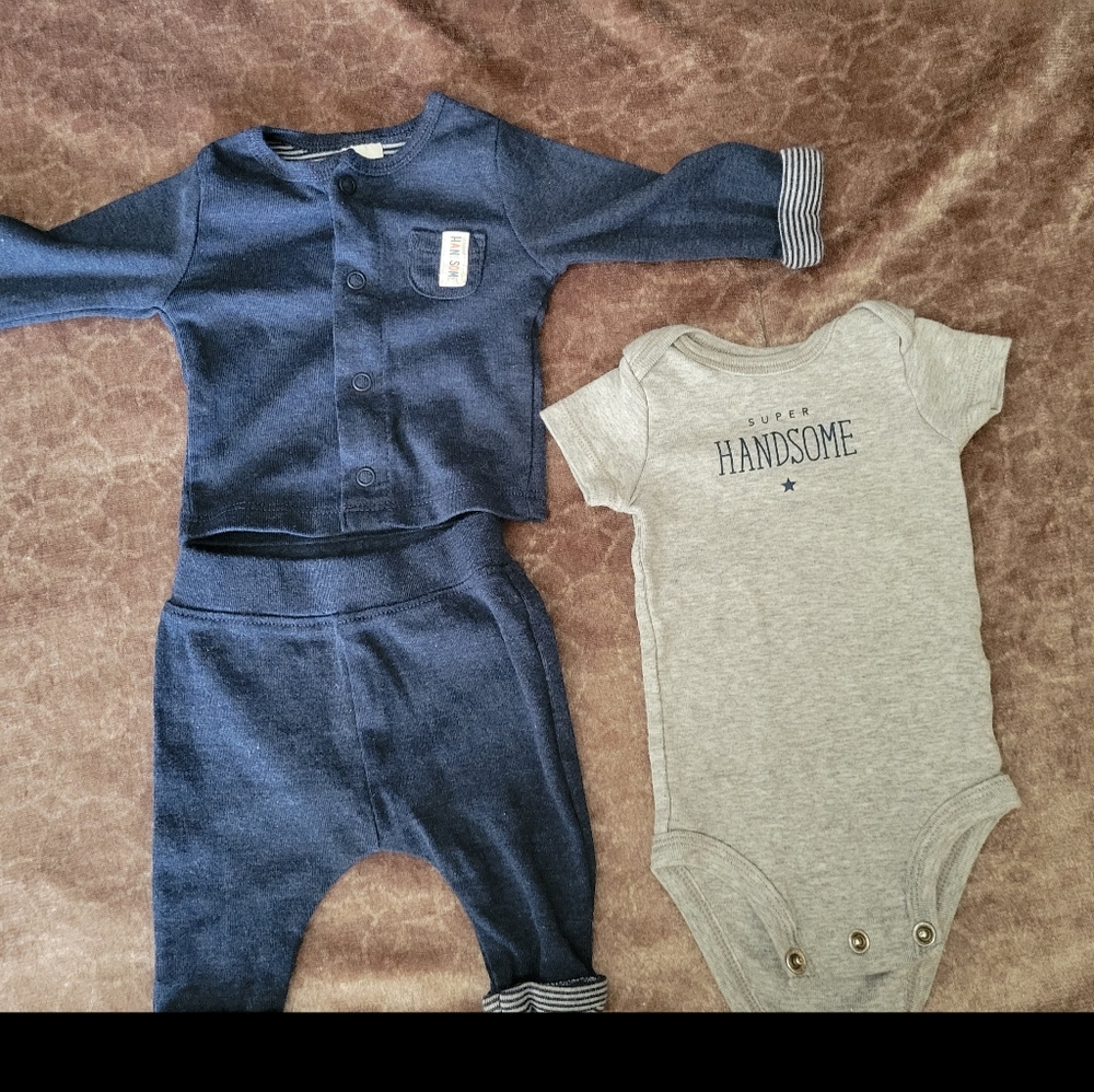 Carters newborn set boy